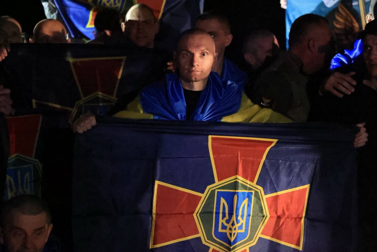 Відбувся новий етап обміну полоненими: Україна повернула додому своїх захисників - фото 5