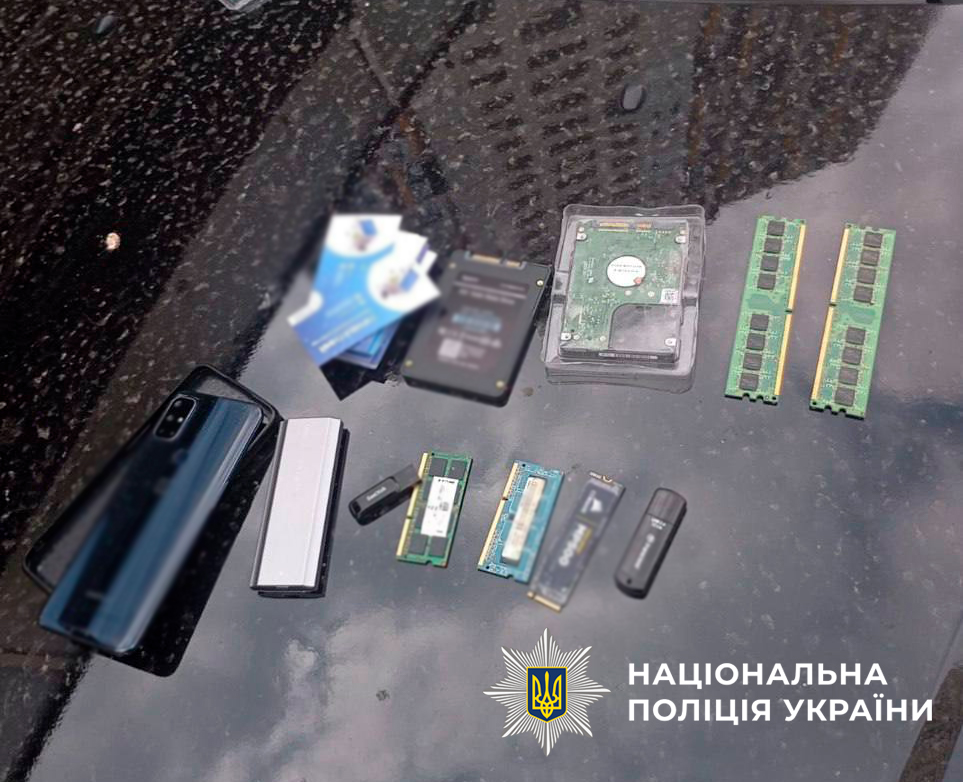 У столиці «комп’ютерні майстри» ошукали пенсіонерів майже на мільйон гривень - фото 2
