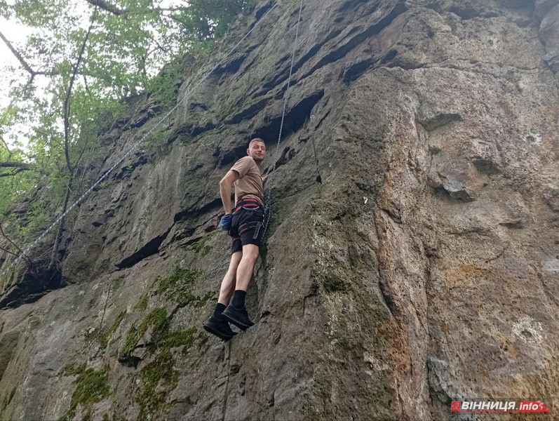 «Лікували дубинкою та електрошком»: воїн, який пережив полон та відновлюється у Вінниці - фото 7