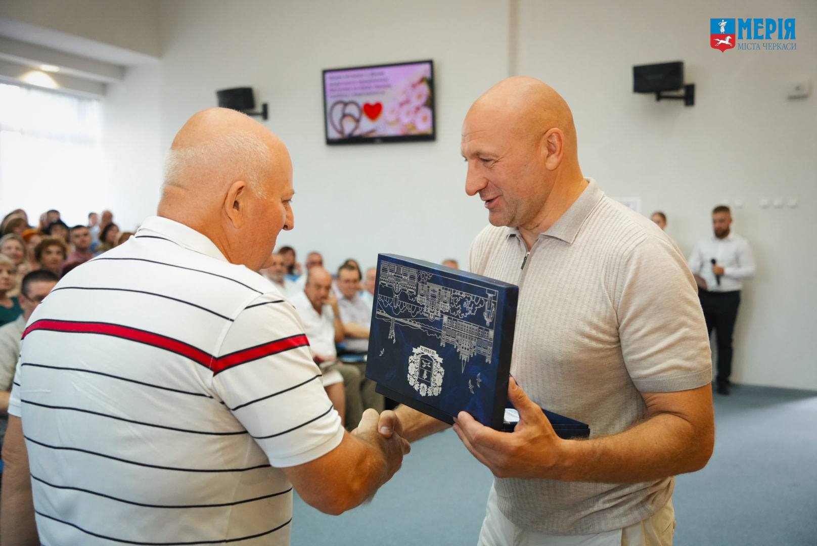 У Черкасах привітали медичних працівників із професійним святом - фото 2