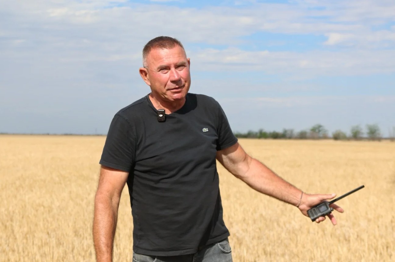 На Херсонщині фермер самотужки збиває ворожі дрони, охороняючи своє поле - фото 4