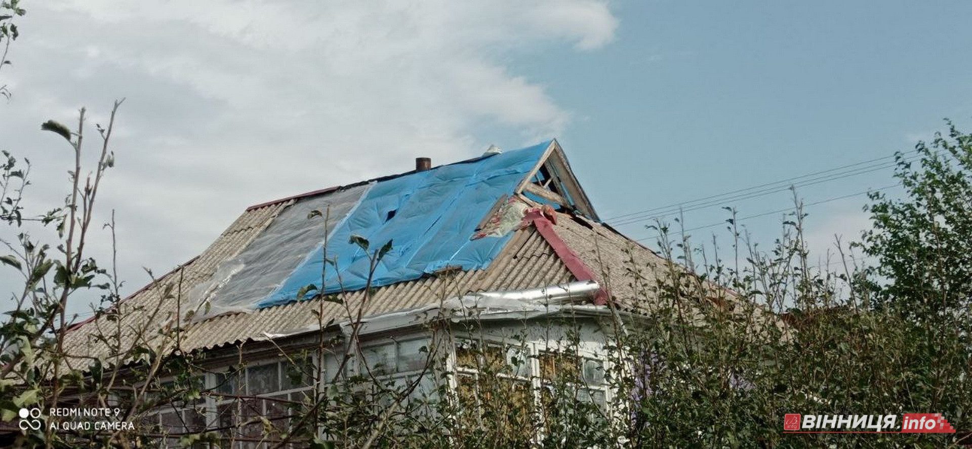 Негода пошкодила десятки пам’ятників на кладовищі в селі на Вінниччині - фото 4