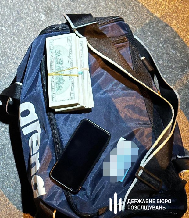 Провозив через блокпости і залишав біля кордону – київський правоохоронець допомагав ухилянтам