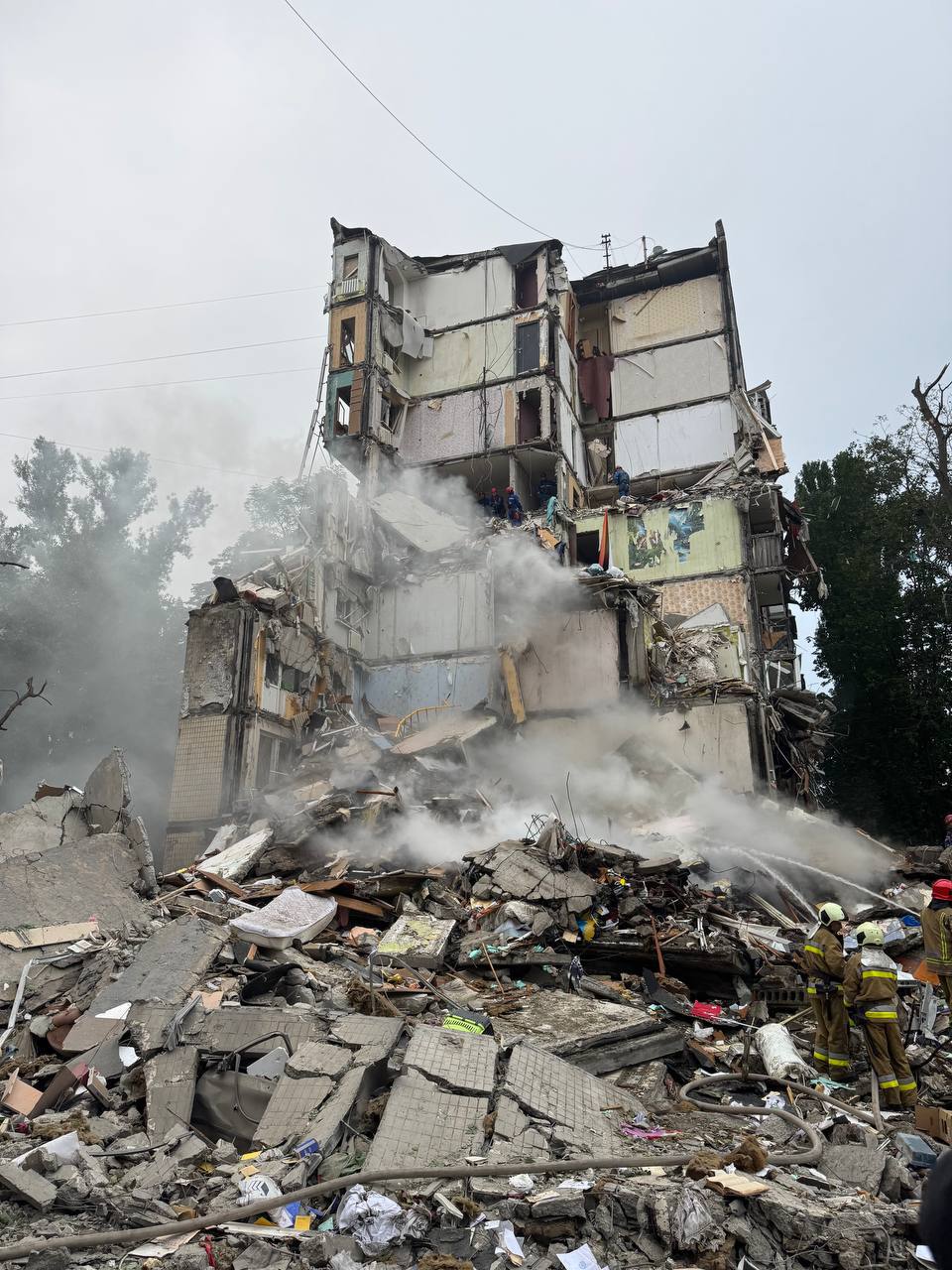 У Києві 6 загиблих, в кареті «швидкої» помер 6-річний хлопчик. Серед постраждалих – 5-місячна дівчинка - фото 3