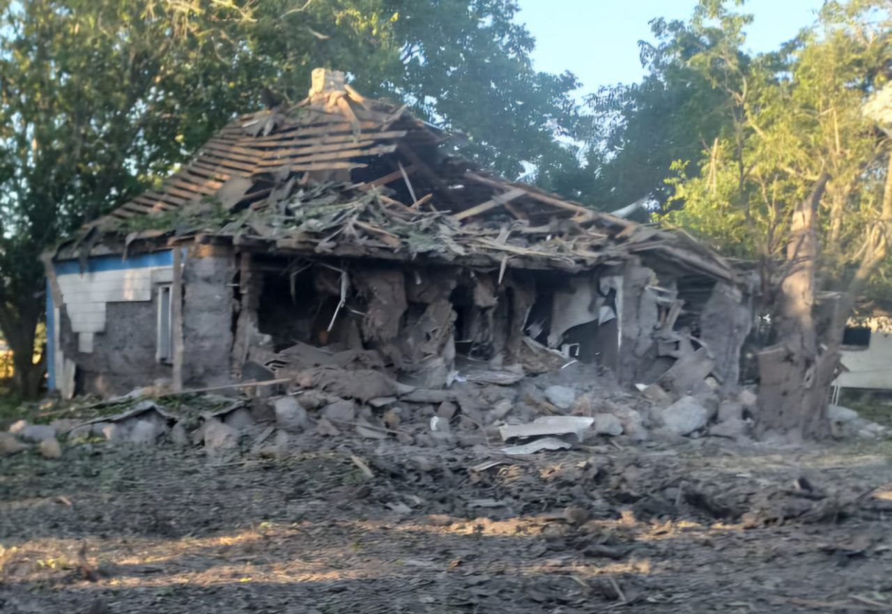 Двох дітей врятували з-під завалів у Дніпропетровській області