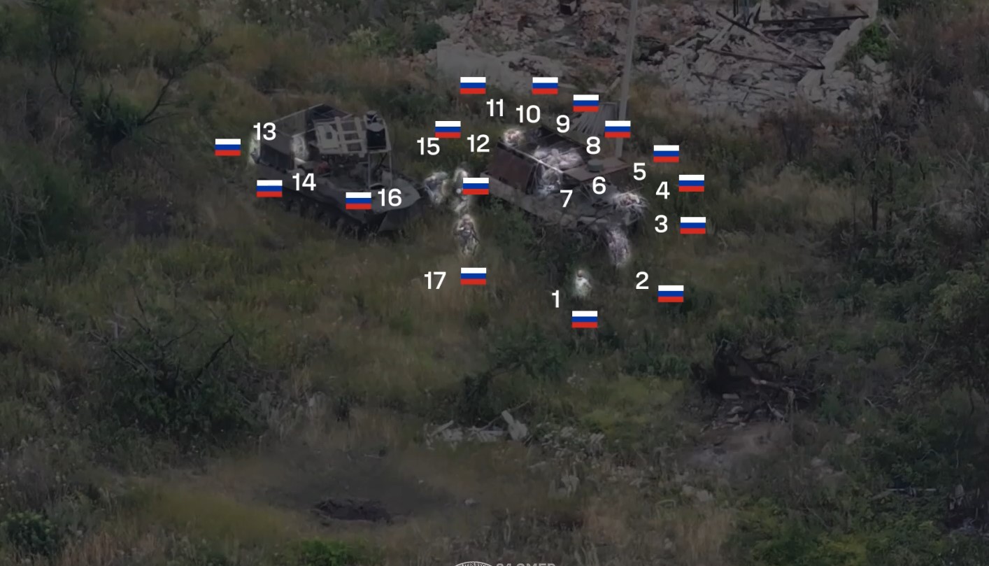 Оборона Часового Яру триває. Українські воїни знищили російські прапори - фото 8