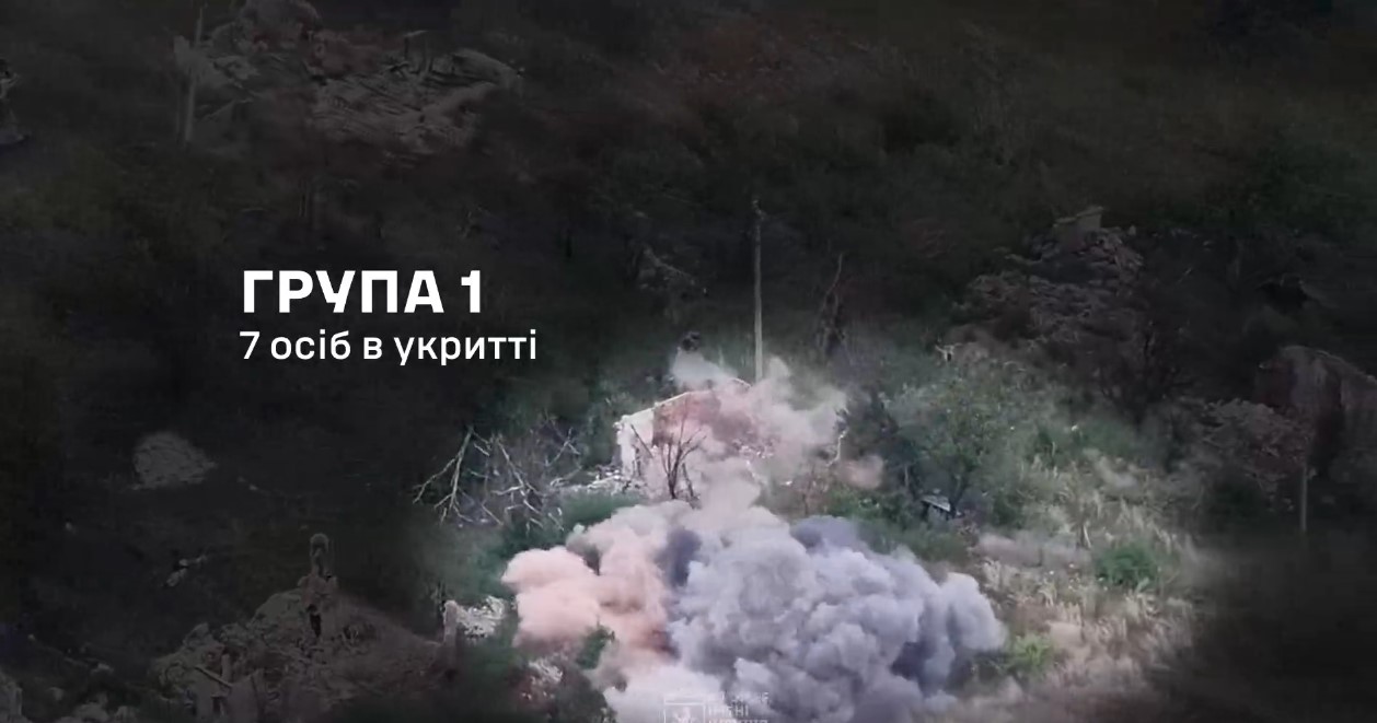 Оборона Часового Яру триває. Українські воїни знищили російські прапори - фото 5