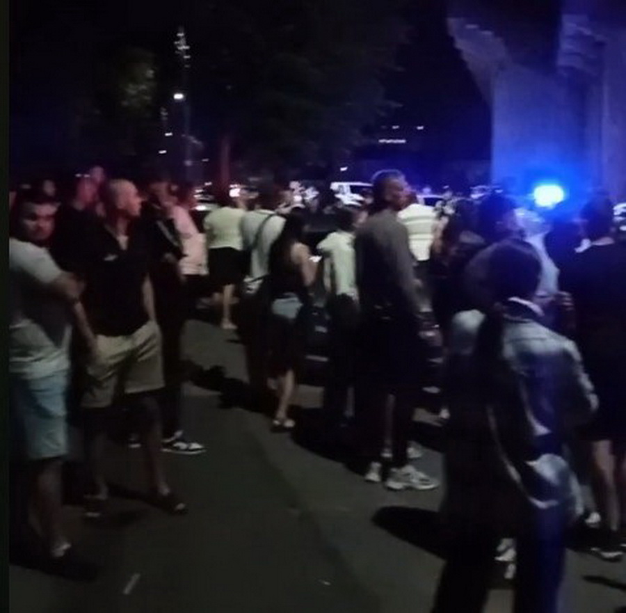 Вечірній протест біля стадіону: що відомо про конфлікт з ТЦК у Вінниці - фото 2