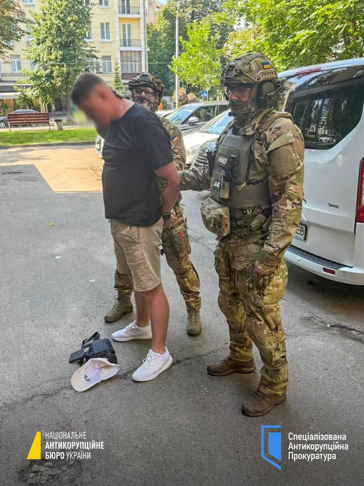 Народного депутата Кузнєцова підозрюють у хабарництві. В «Слузі народу» відреагували