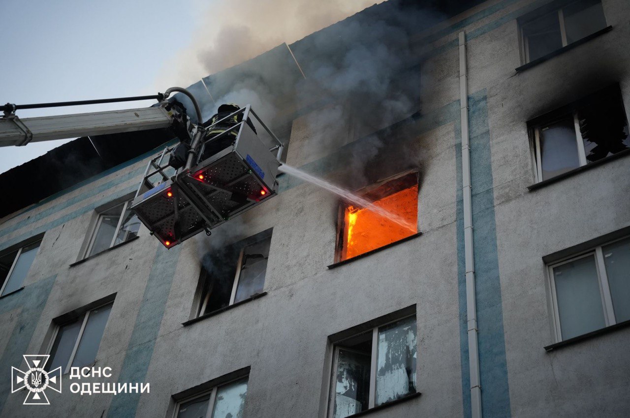 Росіяни атакували радіоринок і гуртожиток на Одещині