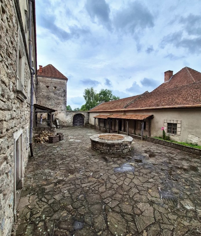 Свірзький замок став майданчиком для відомих фільмів. Історія фортеці на Львівщині - фото 3