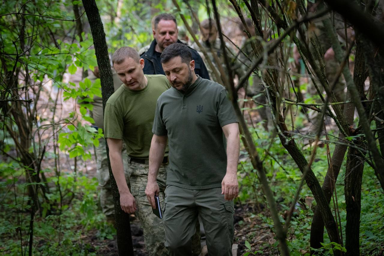 Володимир Зеленський поїхав до військових на Вовчанському напрямку - фото 3