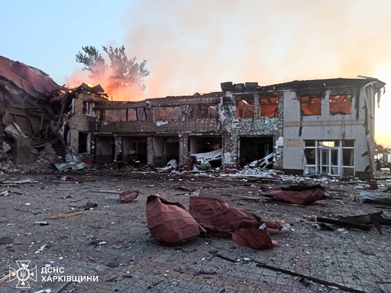 Великий обстріл Лозової: є жертви і руйнування - фото 3