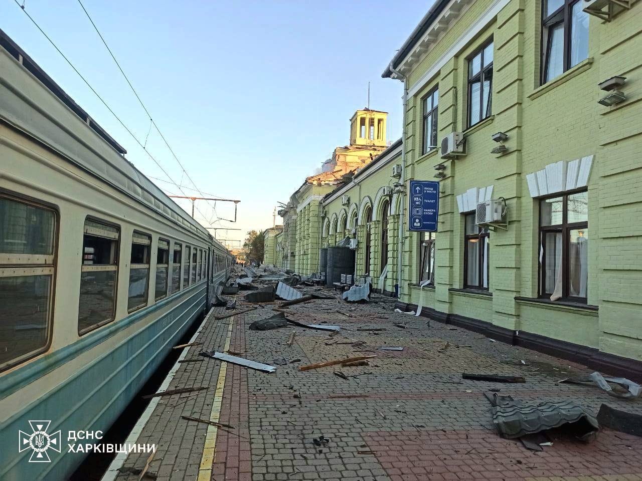 Великий обстріл Лозової: є жертви і руйнування - фото 5