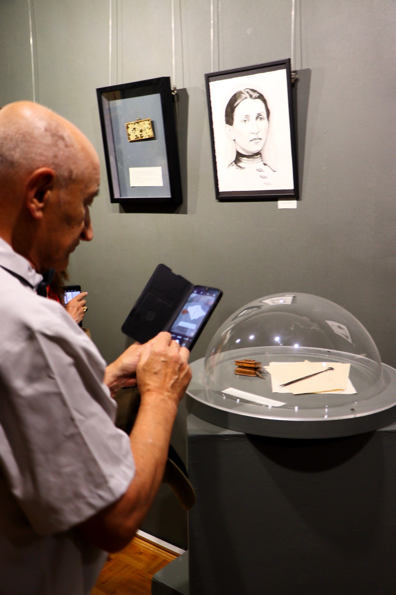 У Києві розпочала роботу художньо-історична виставка «Едельвейси» - фото 2