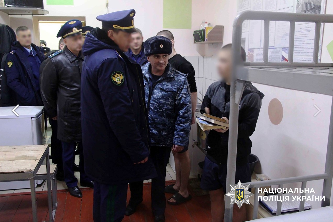 Катування, тортури, побиття української журналістки: слідчі повідомили про підозру ексначальнику ізолятора в рф