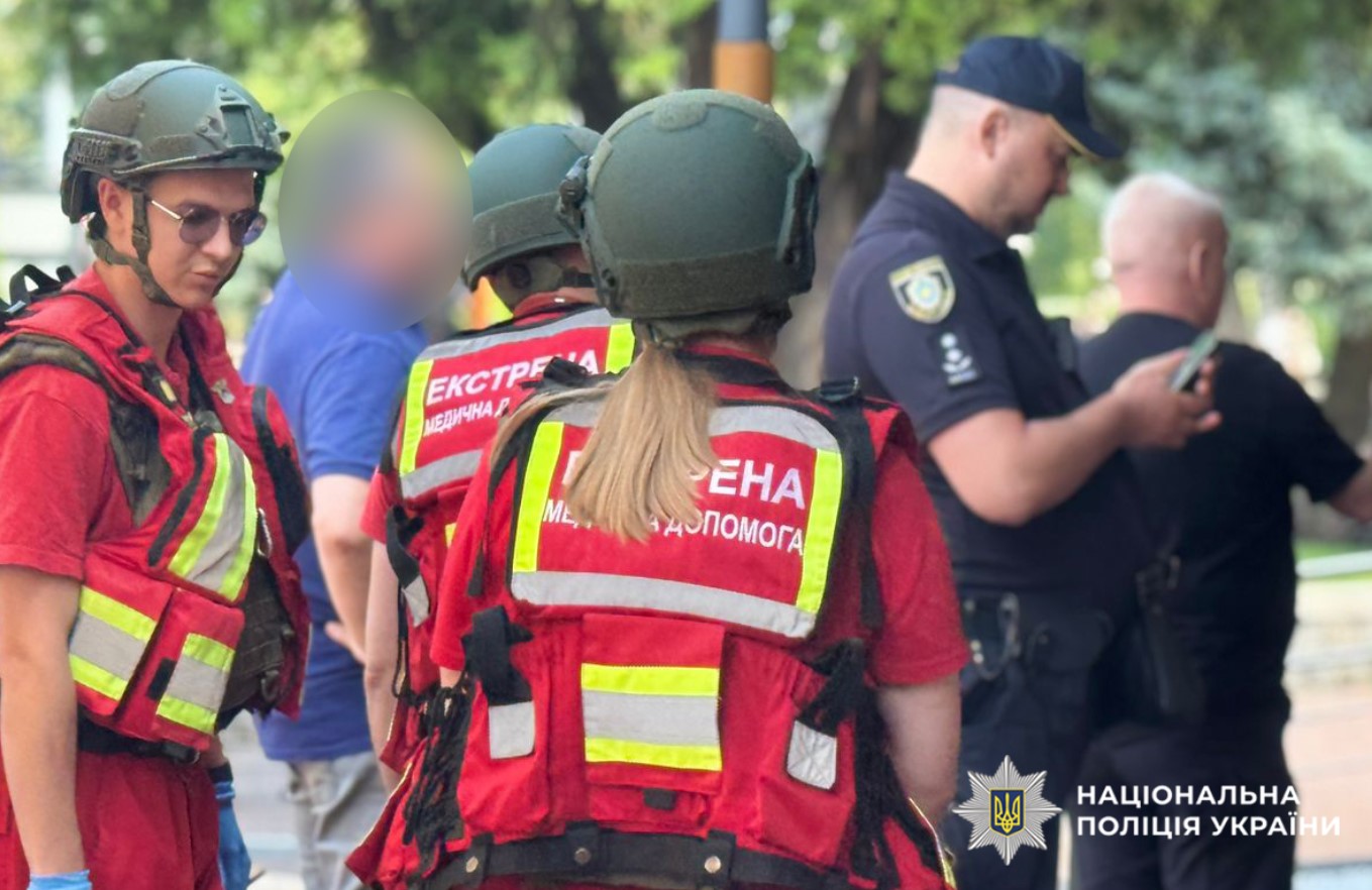 Поліція Черкас затримала чоловіка за стрілянину у McDonald's - фото 3