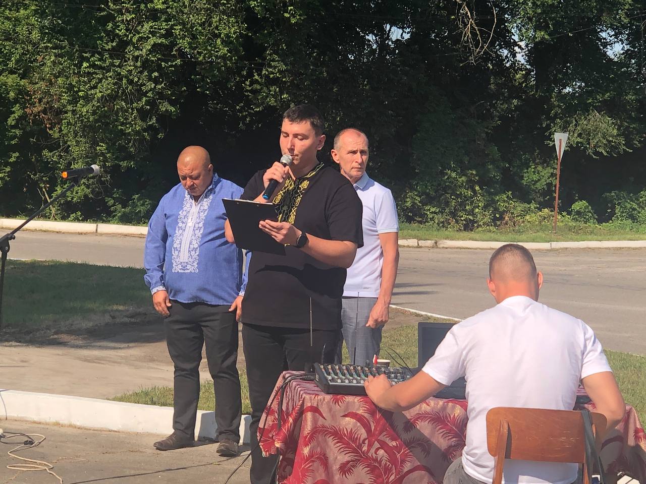 У Молодецькому урочисто відкрили Алею Слави