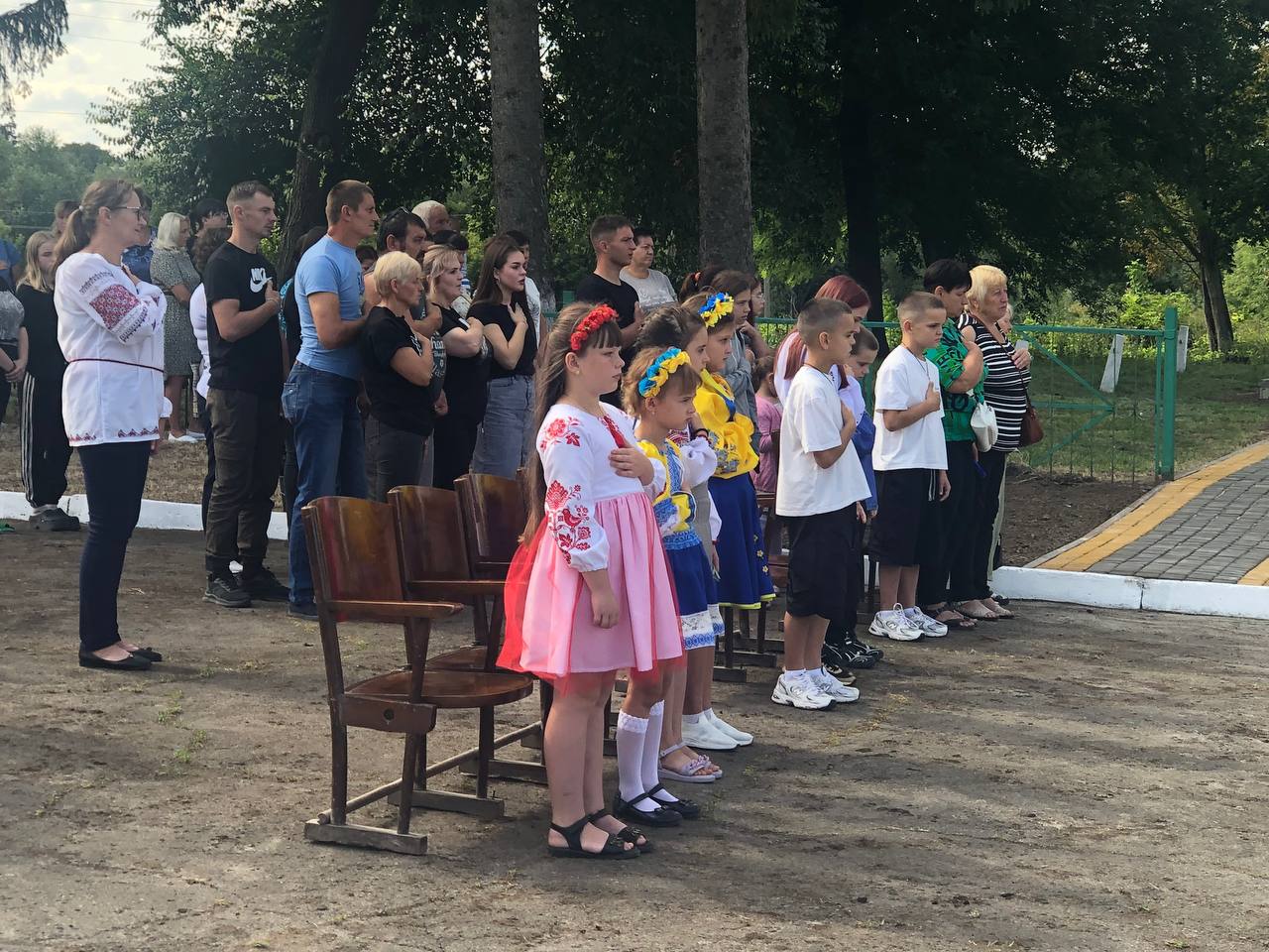 У Молодецькому урочисто відкрили Алею Слави - фото 3