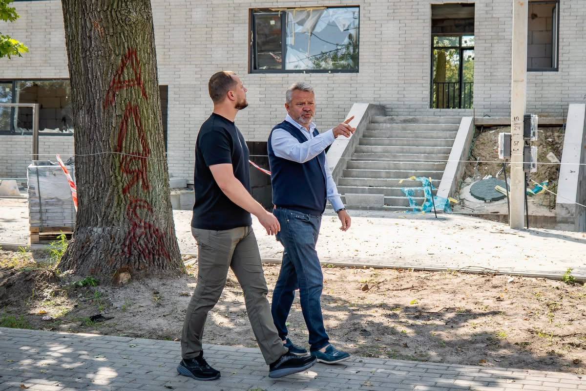 У Бучі пошкоджено понад 50 будинків, дитячий садочок та церкву - фото 5