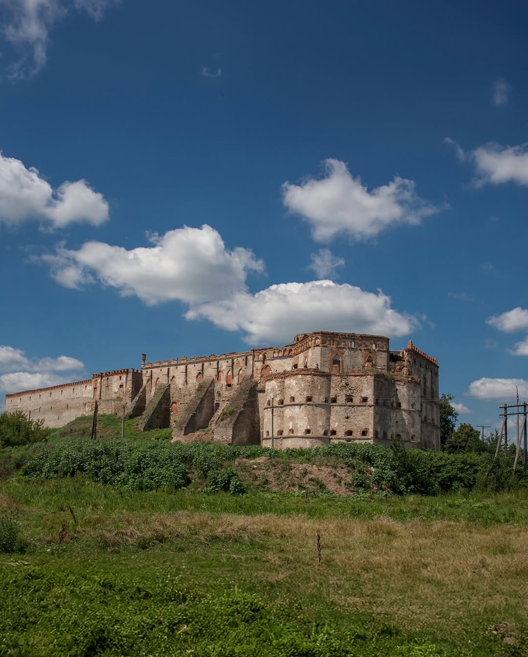 Меджибізька фортеця: цікаві факти про замок Білий лебідь - фото 5