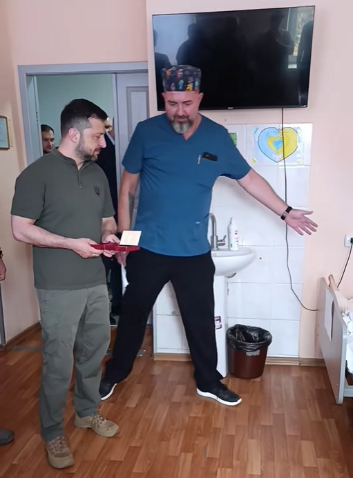 Президент вручив орден «За мужність» воїну з Вінниччини