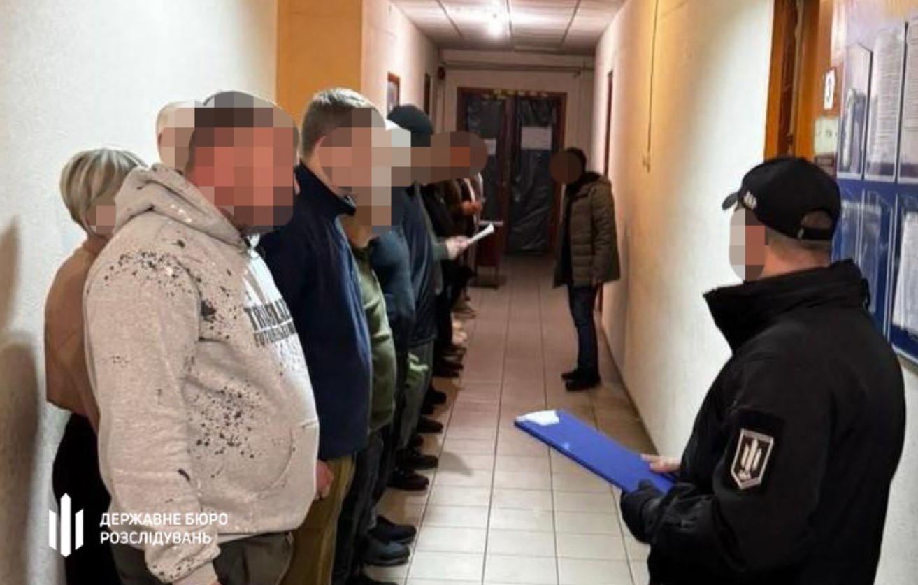 Командир військової частини брехав про існування командного пункту і отримував виплати