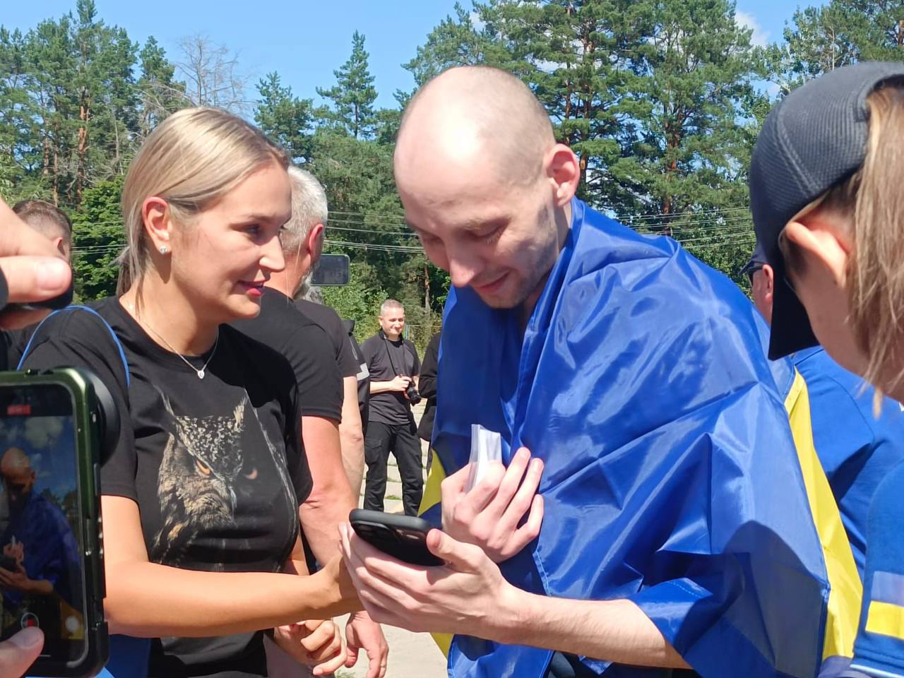 Відбувся обмін полоненими, повернули цивільних, яких РФ утримувала з 2014-го - фото 5