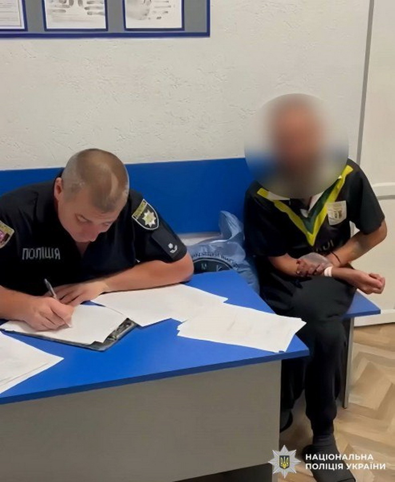 Чоловіку, який у Вінниці хотів підірвати власну та сусідню квартири, вручили підозру - фото 3