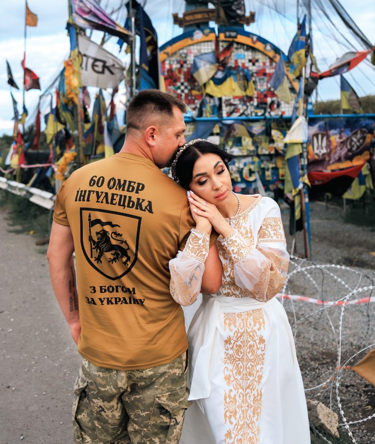 Військовий «Карат» повінчався з дружиною на Донеччині. Фото