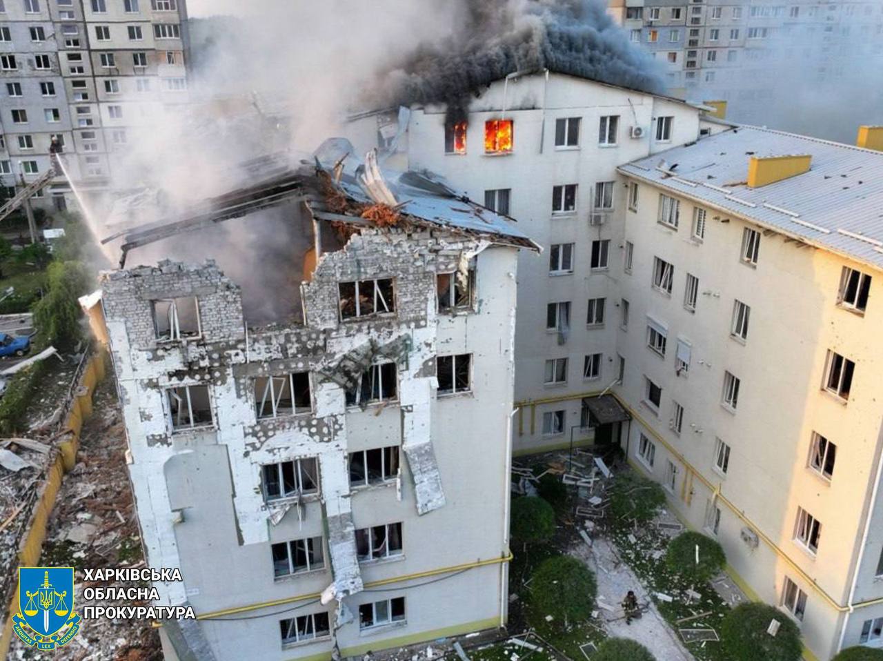 П’ять людей загинули у будинку Харкова, кули вдарили 5 дронів. Фото - фото 2