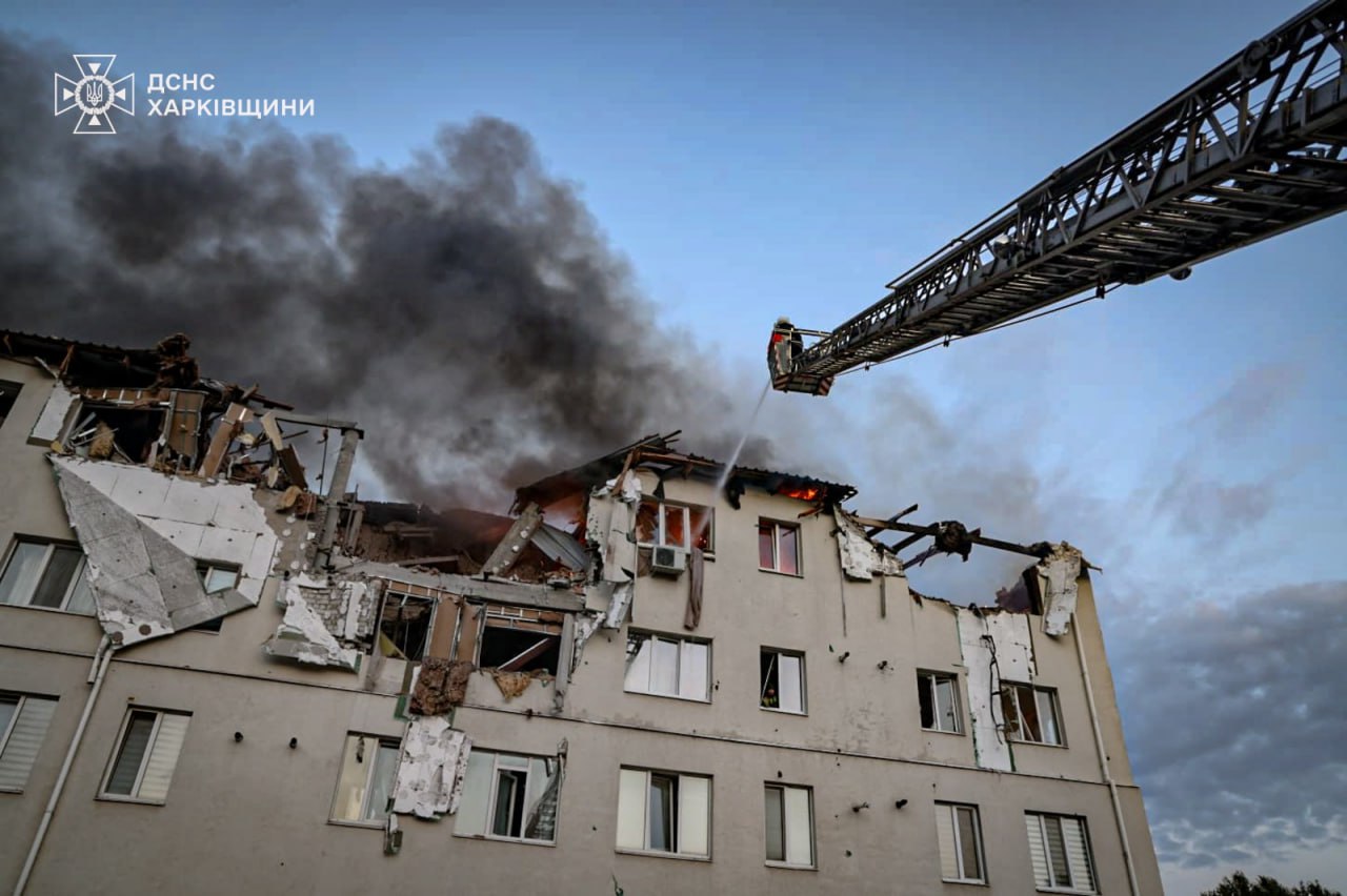 П’ять людей загинули у будинку Харкова, кули вдарили 5 дронів. Фото - фото 9