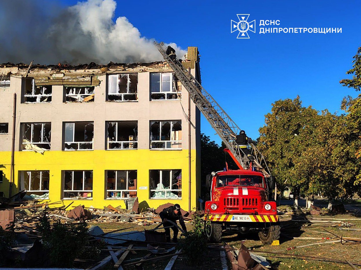 Дрони зруйнували школу у Дніпропетровській області. Фото - фото 4