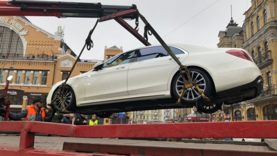 Евакуювали авто в Києві: куди дзвонити і як повернути машину - фото 5
