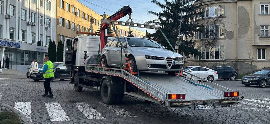 Евакуювали авто в Києві: куди дзвонити і як повернути машину - фото 3