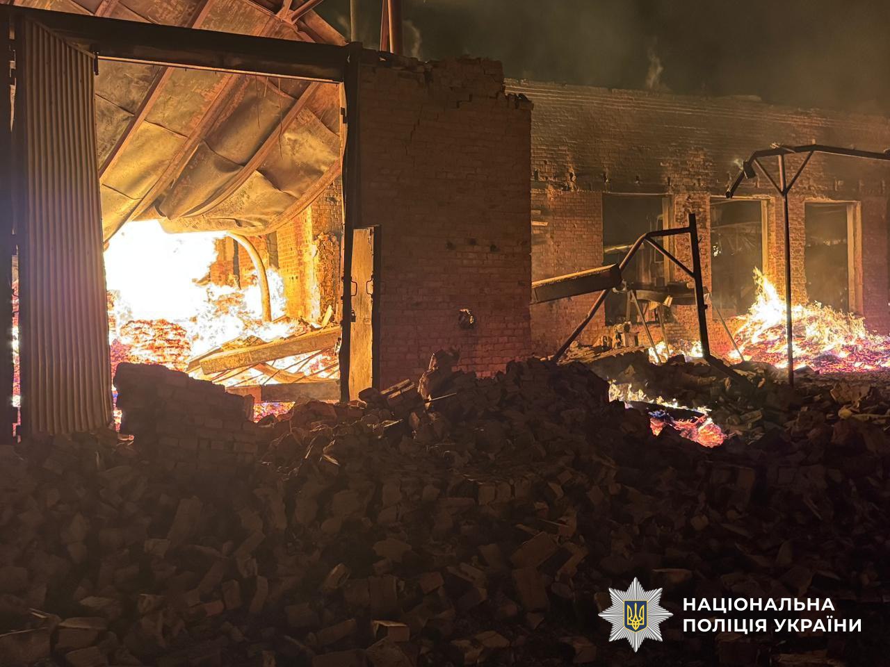 Охтирка опинилася під масивним обстрілом РФ: 12 людей поранені - фото 4