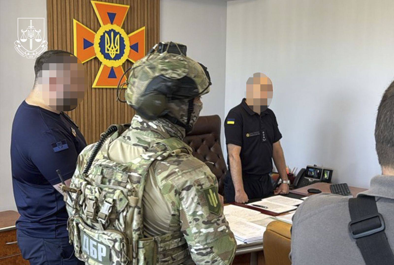 Колишній начальник ДСНС у Вінницькій області змушував рятувальників будувати і робити ремонти