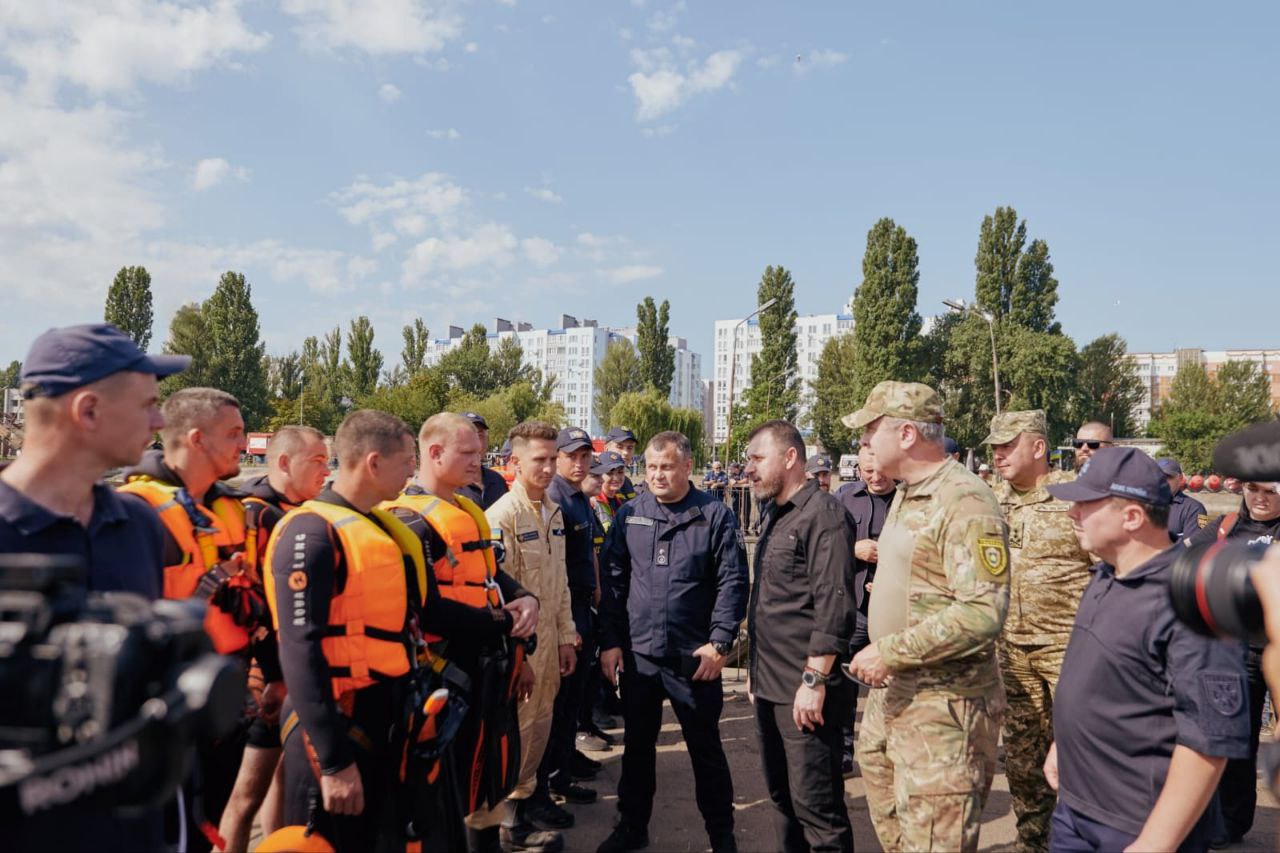 Порятунок на воді, з неба і з-під води: на Черкащині відбулися масштабні тренування - фото 10