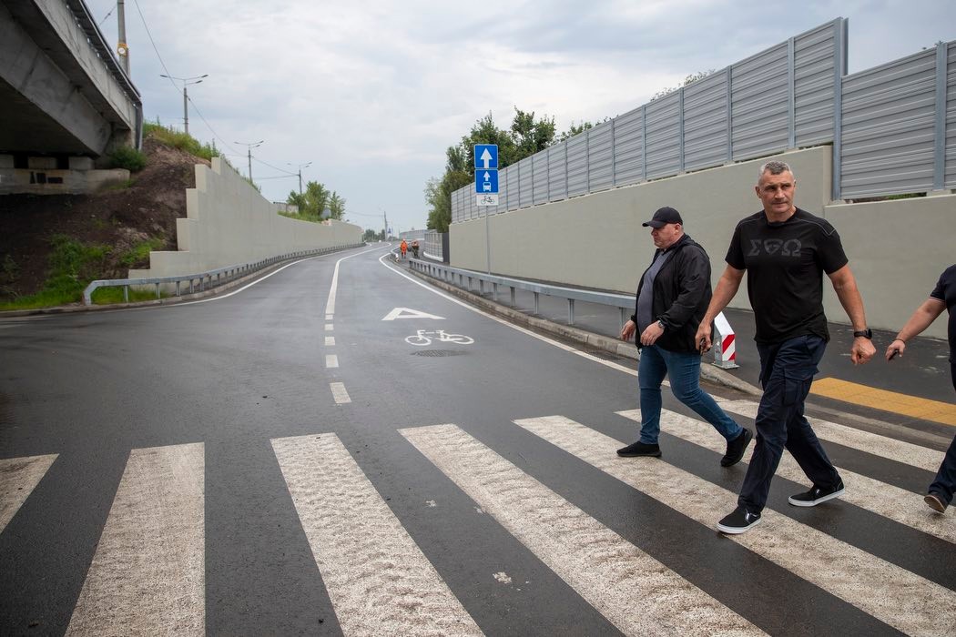 На Подільському мостовому переході повністю відкриють рух усіма смугами