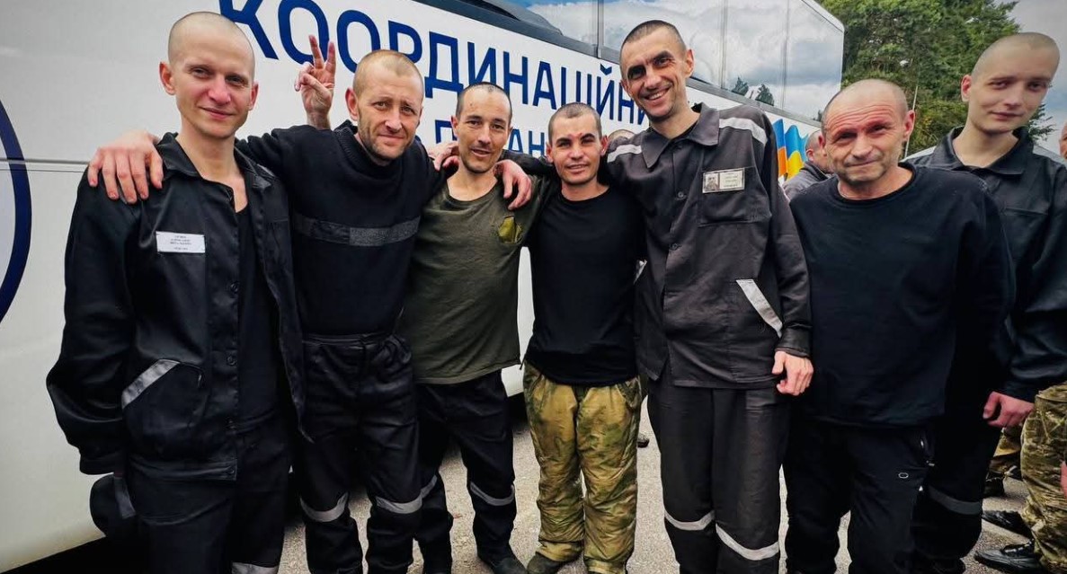 Хто з вінничан повернувся додому з полону у День Незалежності - фото 3