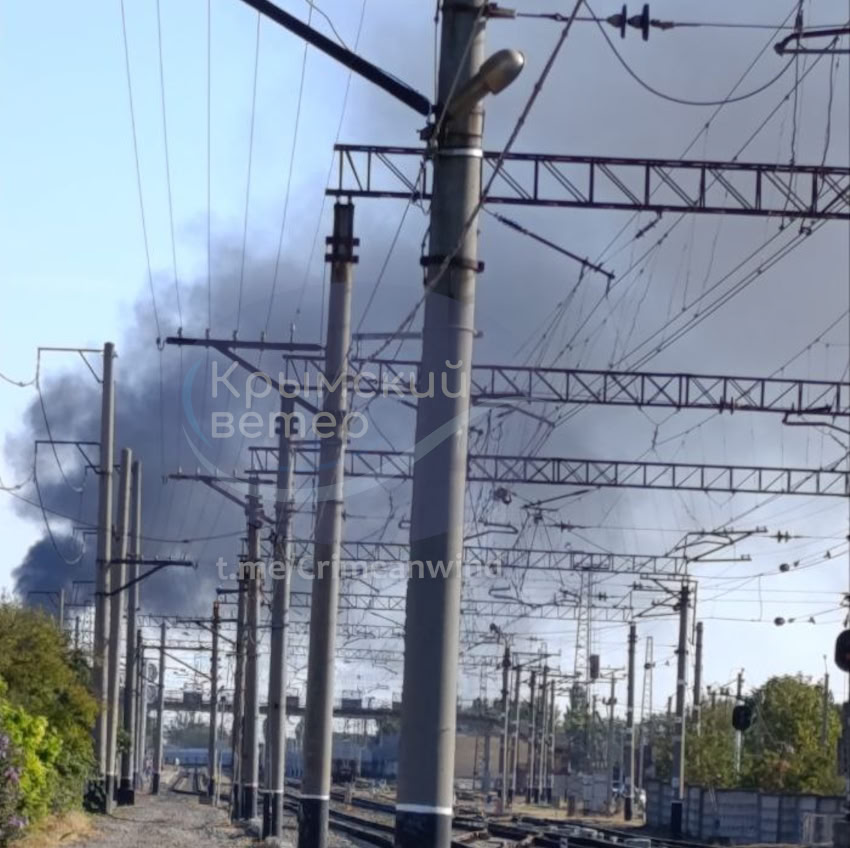 ССО вдарили по логістичних об’єктах у Криму: повідомляють про ураження залізниці