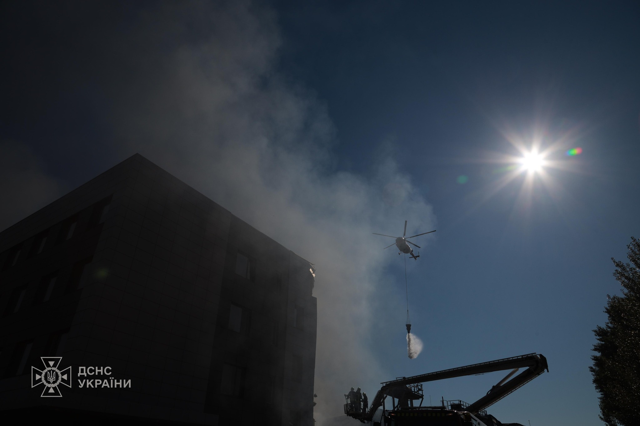 У столиці станом на зараз відомо про 15 загиблих внаслідок російської атаки - фото 2
