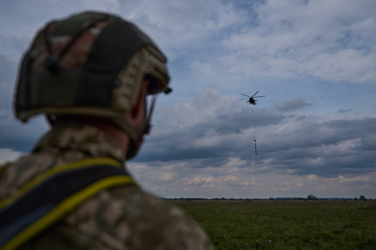 Зеленський привітав українців із Днем авіації