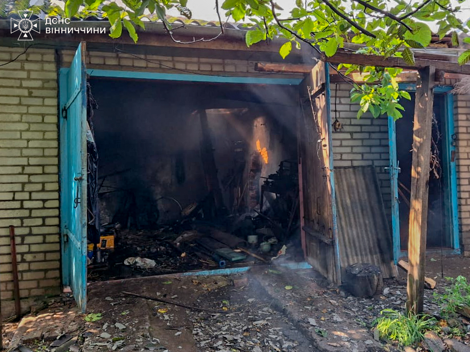 На Вінниччині жінка необережно поводилась з вогнем, травмувався її син