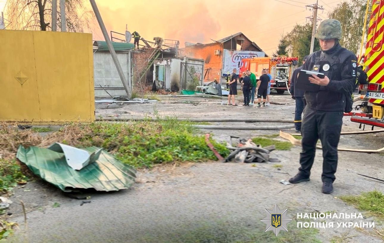 У Білій Церкві пошкоджено будинки, школу та гаражі. Один чоловік загинув