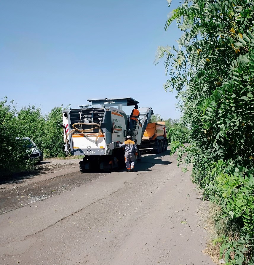 На Харківщині відремонтували дороги поблизу лінії бойових зіткнень - фото 4