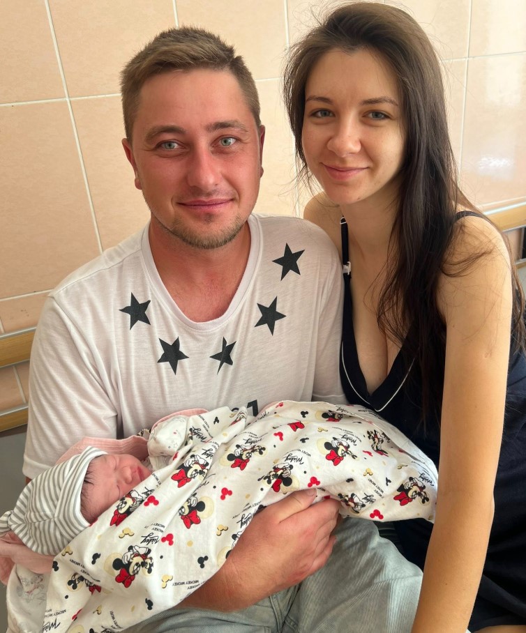 Двоє немовлят народилися у бомбосховищі Калуша під час повітряної тривоги - фото 4
