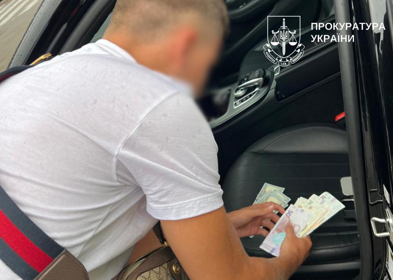 В Києві за 15 тисяч євро військовозобов’язаних «бронювали» у виші