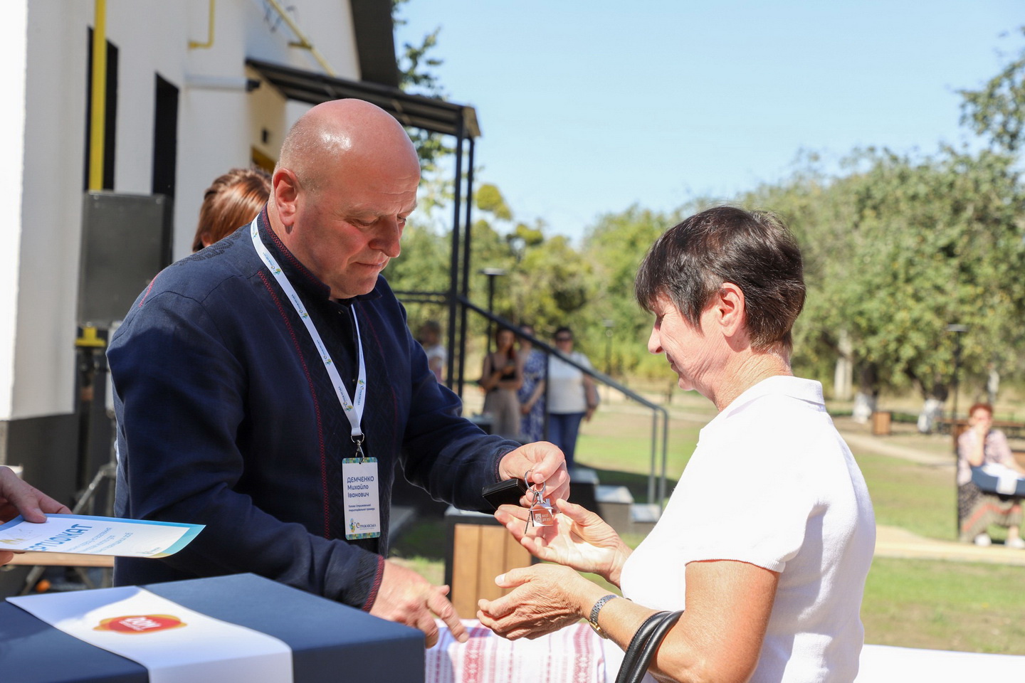 У громаді на Вінниччині 14 родин ВПО отримали ключі від нових смарт-квартир - фото 27