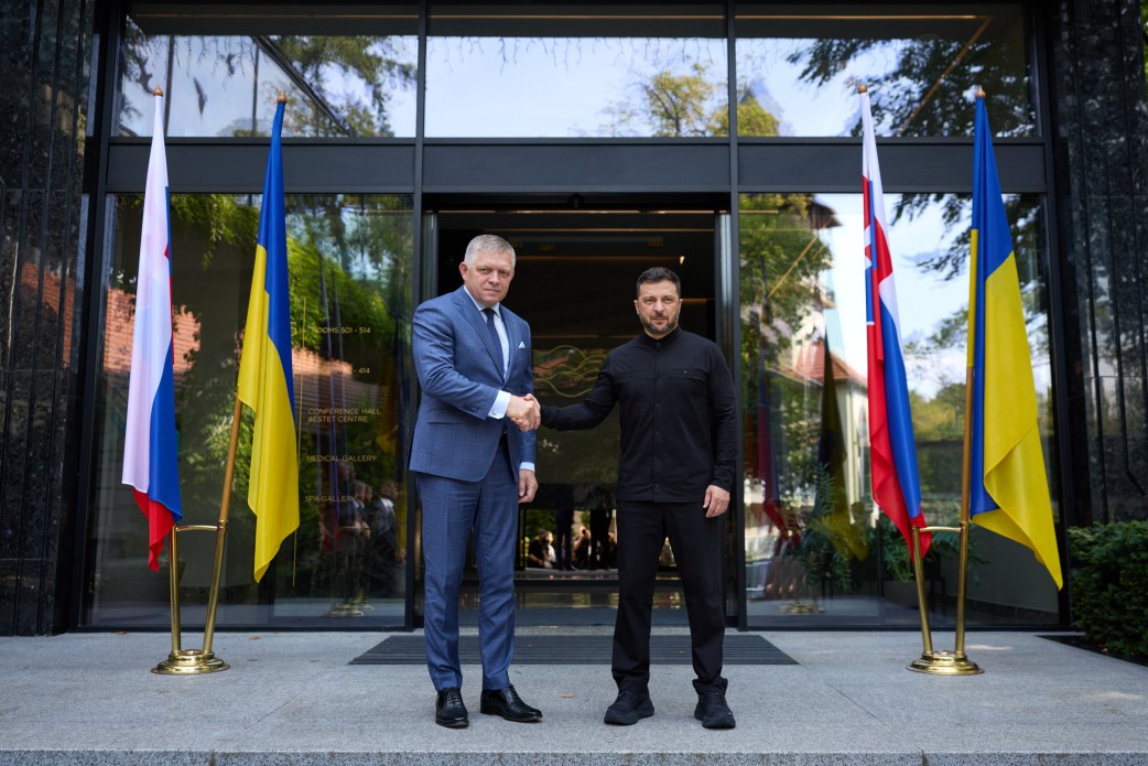 Зеленський зустрівся з Фіцо: «Словаччина буде разом із нами та з іншими партнерами в роботі заради миру»